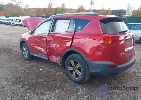 2015 Toyota Rav4 Xle z USA, uszkodzony, nr VIN 2T3RFREV1FW268929